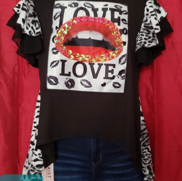 Clothes - Picture 11 of 16